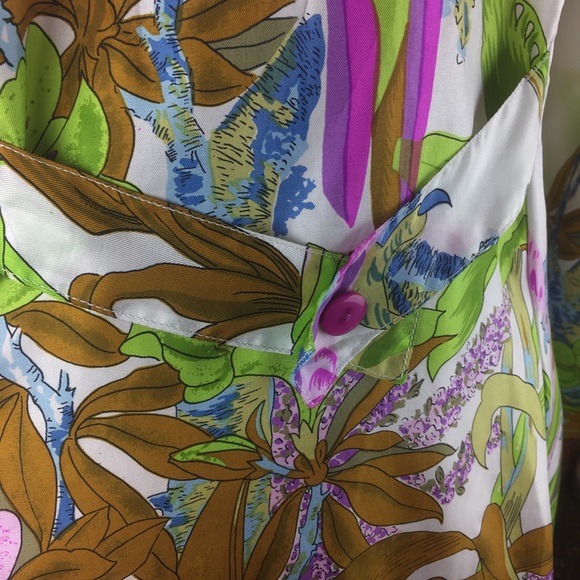 Miss Meng Silk Parrot Print Blouse - Picture 11 of 15